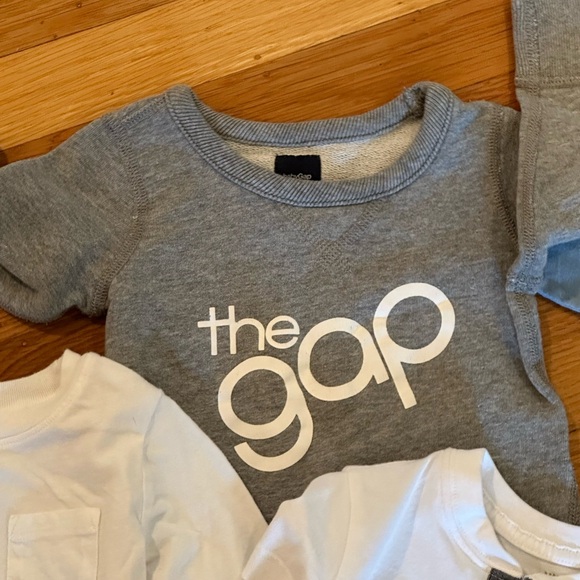 Baby Gap tops - Picture 4 of 4